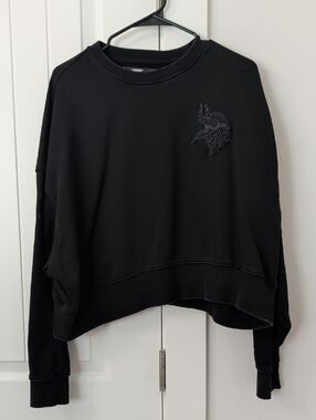Pro Standard Minnesota Vikings Women's Cropped Crewneck Sweatshirt — Size M